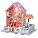 Miniature Playhouse/Dollhouse With Furnitures Wooden House