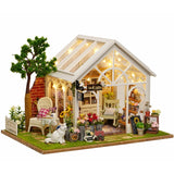 Miniature Playhouse/Dollhouse With Furnitures Wooden House